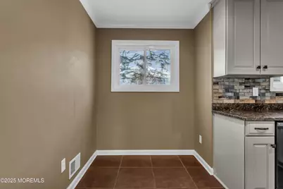 19 Helene Court, Tinton Falls, NJ 07724 - Photo 7