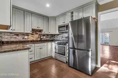 19 Helene Court, Tinton Falls, NJ 07724 - Photo 5