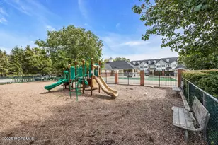 408 Blossom Cir, Dayton, NJ 08810 - Photo 23