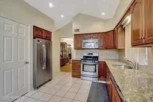 40 Caldwell Terrace, Marlboro Township, NJ 07746 - Photo 5