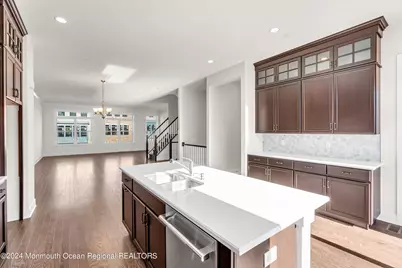 6 Augustus Drive, Middletown, NJ 07748 - Photo 5