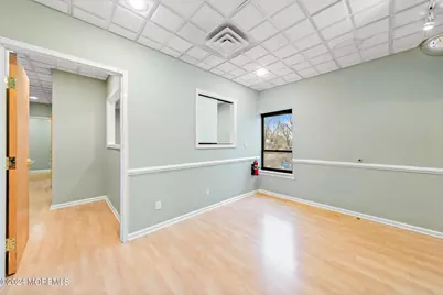 188 E Bergen Place, Red Bank, NJ 07701 - Photo 23