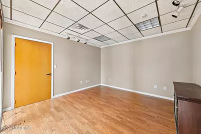 188 E Bergen Place, Red Bank, NJ 07701 - Photo 9