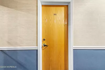 188 E Bergen Place, Red Bank, NJ 07701 - Photo 5