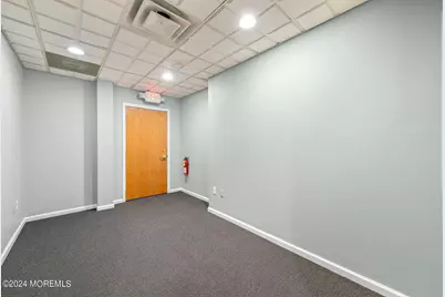 188 E Bergen Place, Red Bank, NJ 07701 - Photo 35