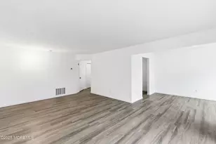 42 Diane Dr, Tinton Falls, NJ 07753 - Photo 11