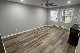 93 Halls Croft Rd, Freehold, NJ 07728 - Photo 5