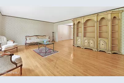 32 Woods Road, Freehold, NJ 07728 - Photo 5