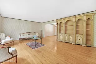 32 Woods Rd, Freehold, NJ 07728 - Photo 5