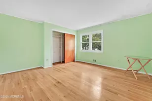 32 Woods Rd, Freehold, NJ 07728 - Photo 23