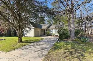 110 Lavenham Ct, Toms River Township, NJ 08755 - Photo 3