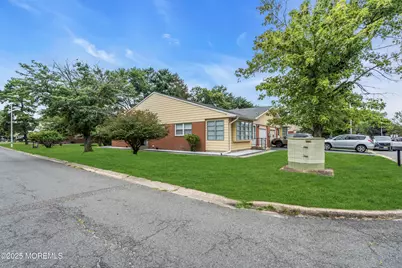 14 A Yorktowne Parkway, Manchester Township, NJ 08759 - Photo 5