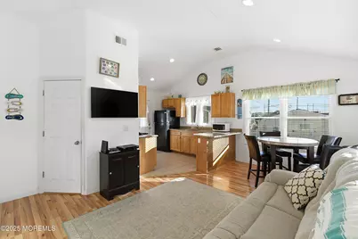 102 W Pompano Way, Lavallette, NJ 08735 - Photo 3