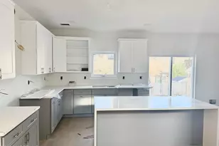 2B Dey St, Manalapan Township, NJ 07726 - Photo 7