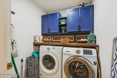 54 Tracy Drive, Manalapan Township, NJ 07726 - Photo 13