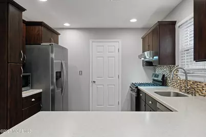 198 Arlington Avenue, Cliffwood, NJ 07721 - Photo 9