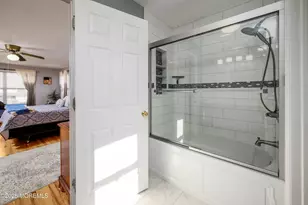 10 Sandybrook Rd, Manalapan Township, NJ 07726 - Photo 17