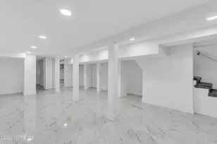 253 S Pearl Street S, Red Bank, NJ 07701 - Photo 23