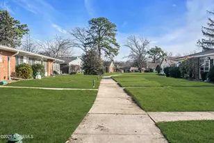 306 W Malvern Ct, Lakewood, NJ 08701 - Photo 5