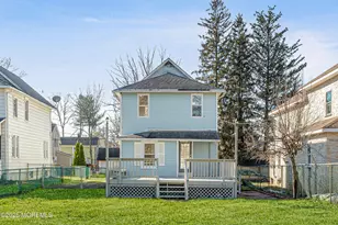 21 Henry St, Freehold, NJ 07728 - Photo 5