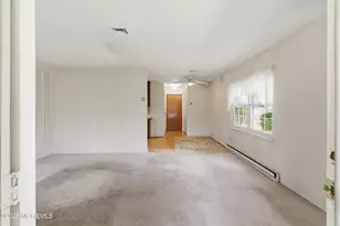 944F Aberdeen Dr, Lakewood, NJ 08701 - Photo 5