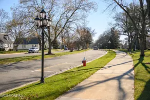 267 Milford Ln, Monroe Township, NJ 08831 - Photo 27