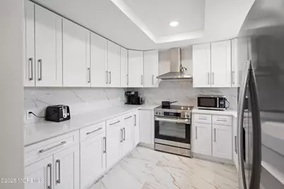 142 Providence Way #142C, Monroe Township, NJ 08831 - Photo 9