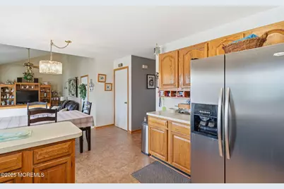 1553 Windward Avenue, Beachwood, NJ 08722 - Photo 17