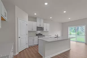 8 Dahlia Ct, Bayville, NJ 08721 - Photo 5