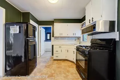 446 E Arverne Avenue, Ocean Gate, NJ 08740 - Photo 13