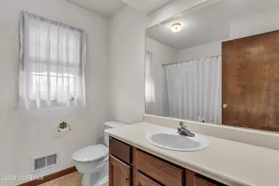 17 Terry Lane, Middletown, NJ 07748 - Photo 31