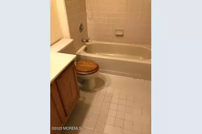 1079 Roseberry Court, Morganville, NJ 07751 - Photo 11