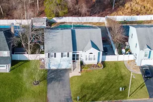 53 Sweet Gum Rd, Howell Township, NJ 07731 - Photo 3