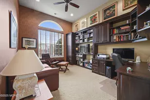 10 Pink Star Ct, Manalapan Township, NJ 07726 - Photo 5