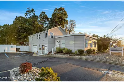 638 Mantoloking Road, Brick, NJ 08723 - Photo 1