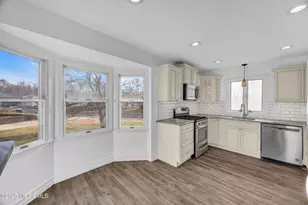 107 Old Bridge Dr, Howell Township, NJ 07731 - Photo 9