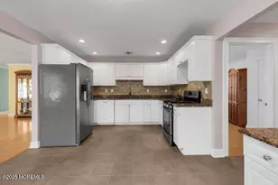 3 Waverly Pl, Aberdeen Township, NJ 07747 - Photo 13