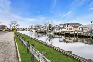 834 E Hickory Dr, Lanoka Harbor, NJ 08734 - Photo 37