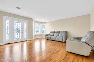 834 E Hickory Dr, Lanoka Harbor, NJ 08734 - Photo 5