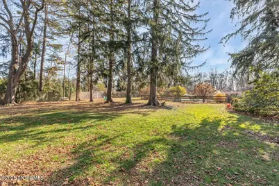 630 Kings Highway E, Atlantic Highlands, NJ 07716 - Photo 27