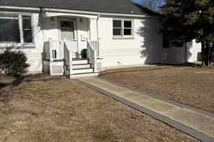 295 Roosevelt Ave, Oakhurst, NJ 07755 - Photo 1