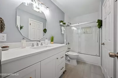 30 McDermott Street, Freehold, NJ 07728 - Photo 17