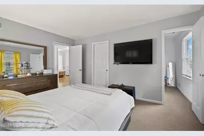 30 McDermott Street, Freehold, NJ 07728 - Photo 23