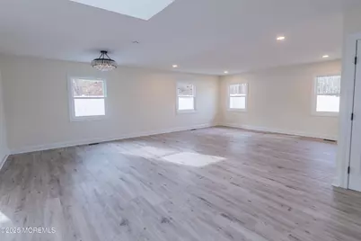 42 Livingston Lane, Manalapan Township, NJ 07726 - Photo 3