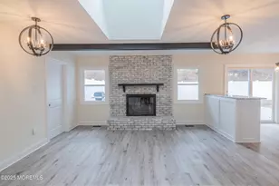 42 Livingston Ln, Manalapan Township, NJ 07726 - Photo 5