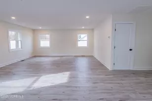 42 Livingston Ln, Manalapan Township, NJ 07726 - Photo 15