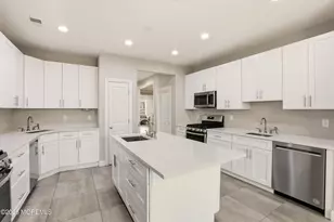 119 N Zinfandel Rd, Lakewood, NJ 08701 - Photo 13