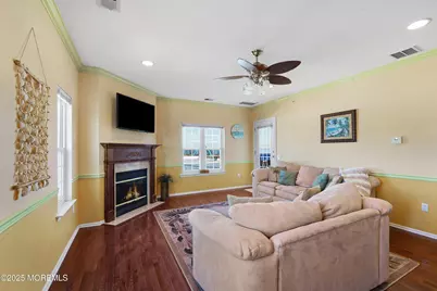 276 Beachway Avenue #8, Keansburg, NJ 07734 - Photo 11