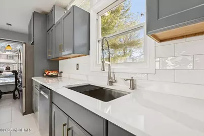 16 Longbrooke Lane #16, Freehold, NJ 07728 - Photo 7