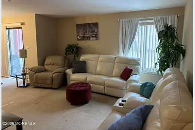 10 Pine Cluster Circle #E, Manalapan Township, NJ 07726 - Photo 5